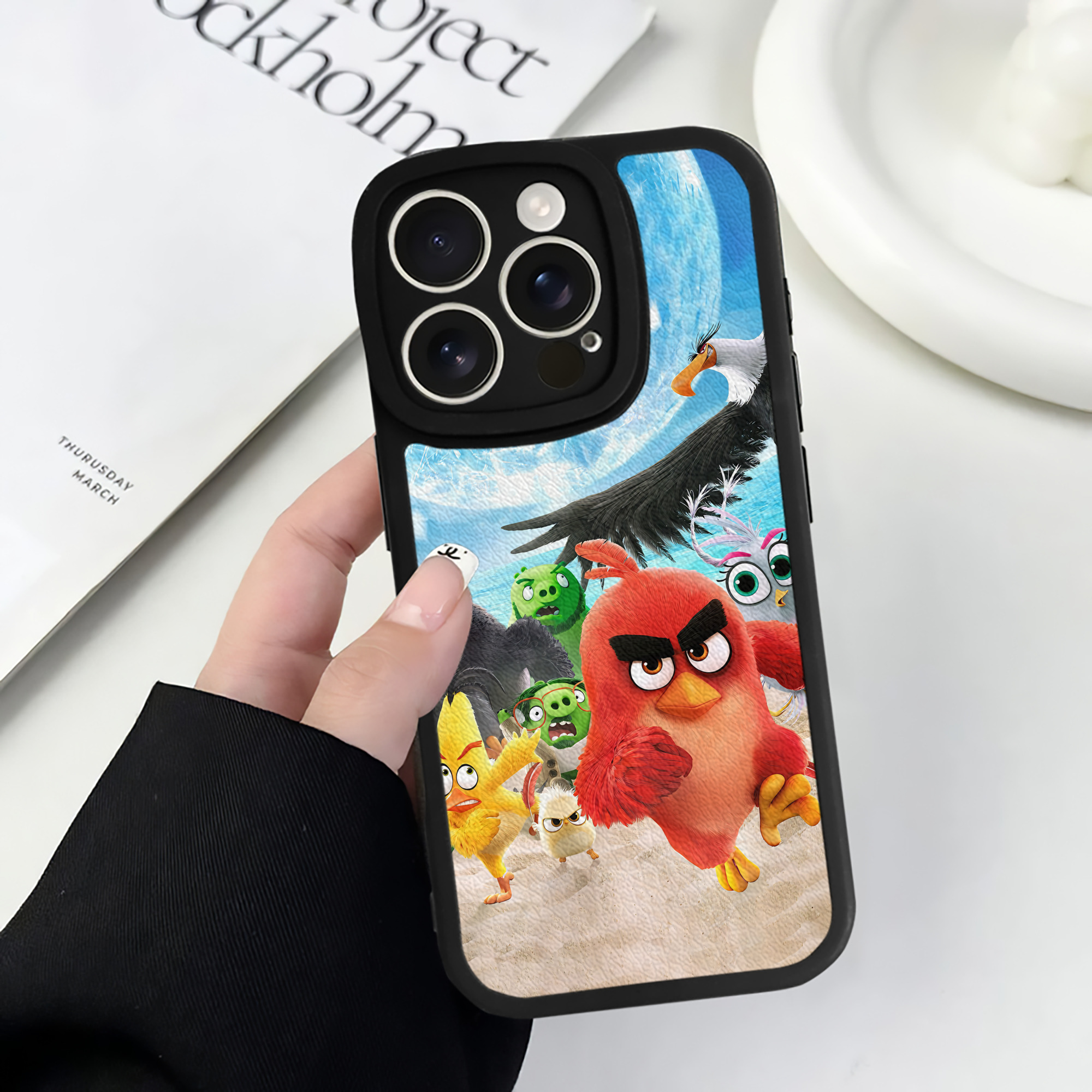 （画像用） Angry Birds アングリーバード 【iPhone 16シリーズ対応】シリコンスマホケース（レザー調） 材質：シリコン